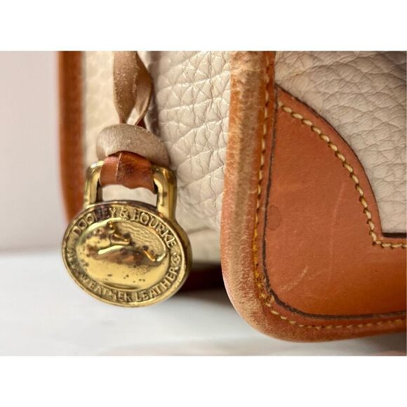 Dooney & Bourke All Weather Pebbled Leather Surry Crossbody Handbag Vintage - Picture 3 of 15